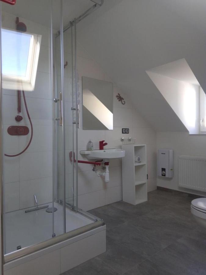 Ferienwohnung Im Roten Haus, Die Therme Ist Fusslaeufig In Wenigen Minuten Erreichbar Bad Ems Buitenkant foto