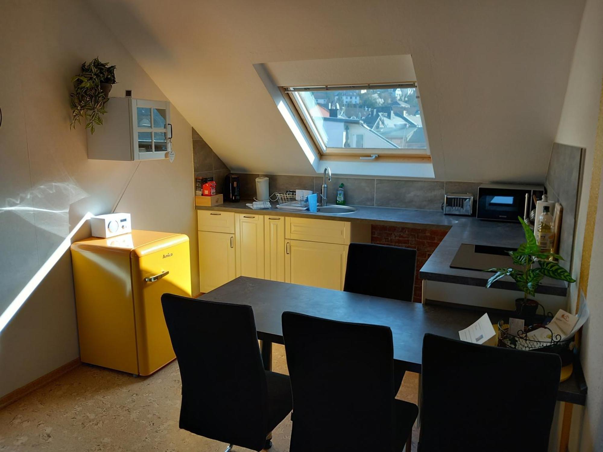 Ferienwohnung Im Roten Haus, Die Therme Ist Fusslaeufig In Wenigen Minuten Erreichbar Bad Ems Buitenkant foto