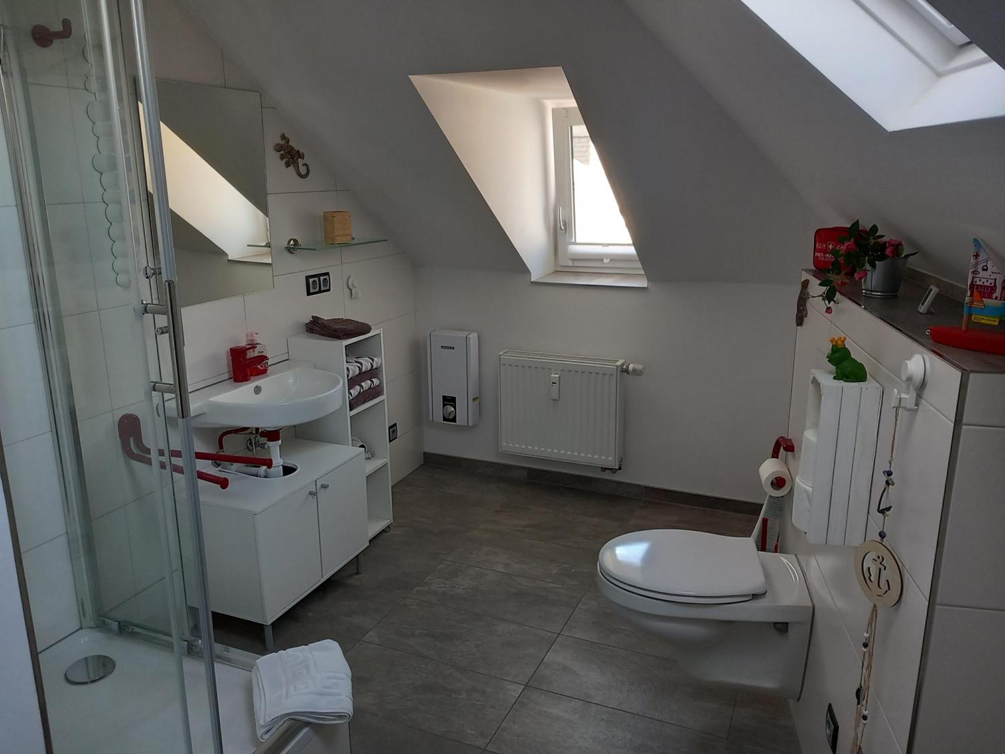 Ferienwohnung Im Roten Haus, Die Therme Ist Fusslaeufig In Wenigen Minuten Erreichbar Bad Ems Buitenkant foto